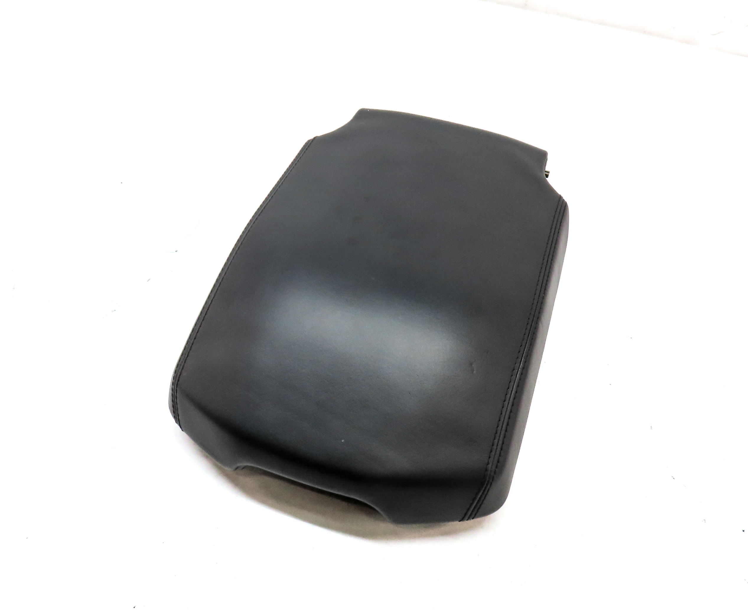 2013-2022 RANGE ROVER (L405) FRONT CENTER CONSOLE ARMREST LID (BLACK) — exact item pictured